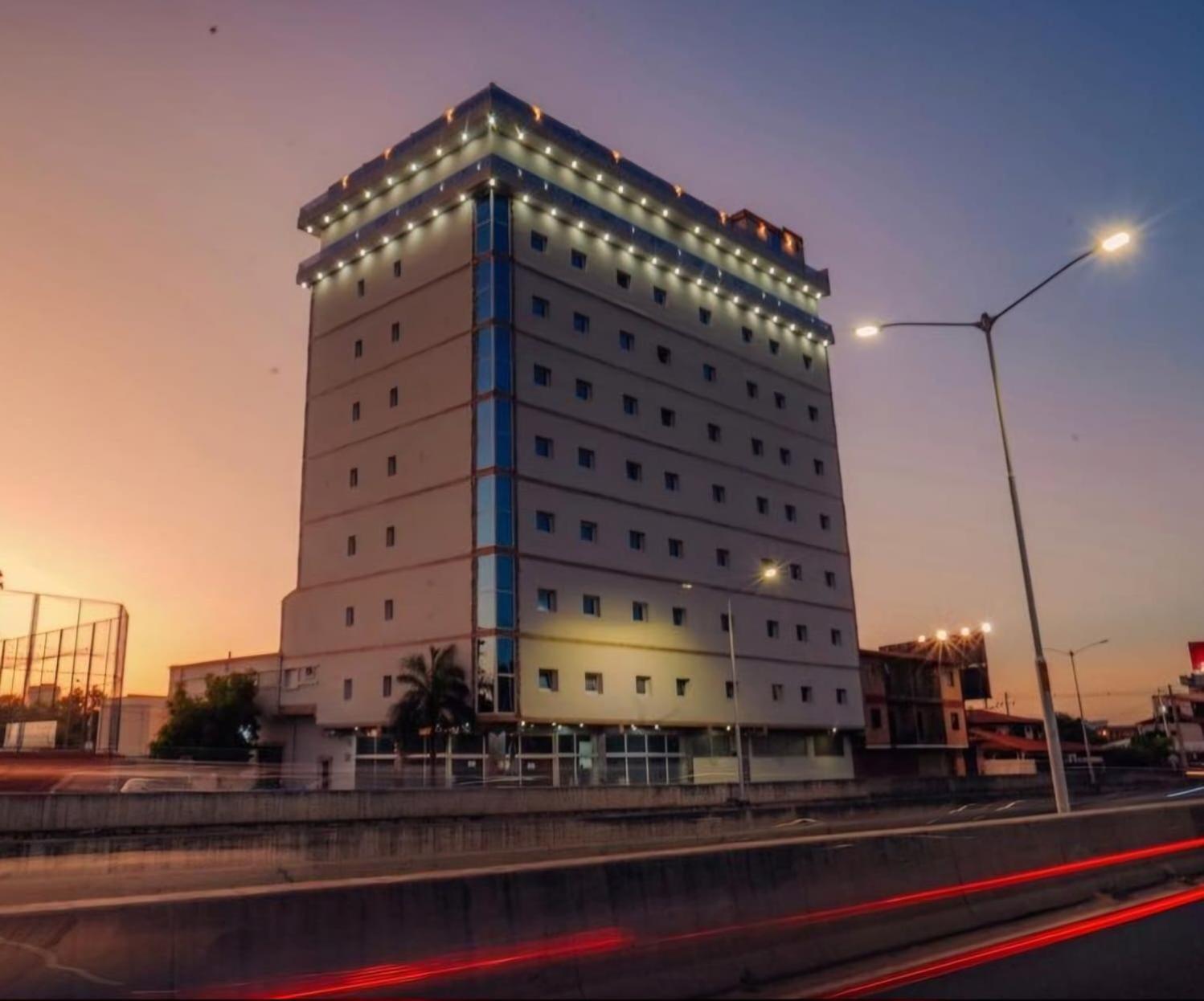 Zielo Hotel Асунсион Екстериор снимка